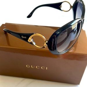 Gucci Classic Glamorous Black Sunglasses